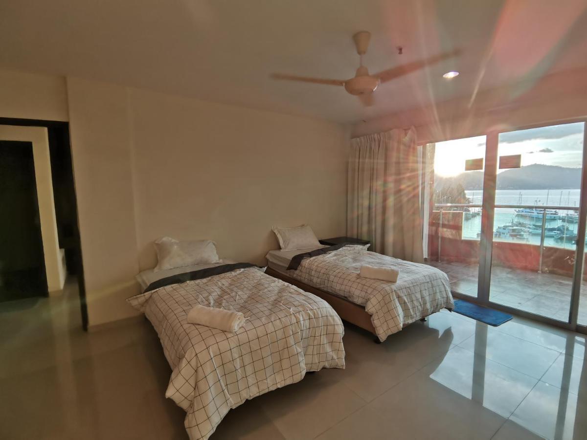 Spacious & Homey Apartment At Marina Island By Jomy Homestay Lumut Exterior photo